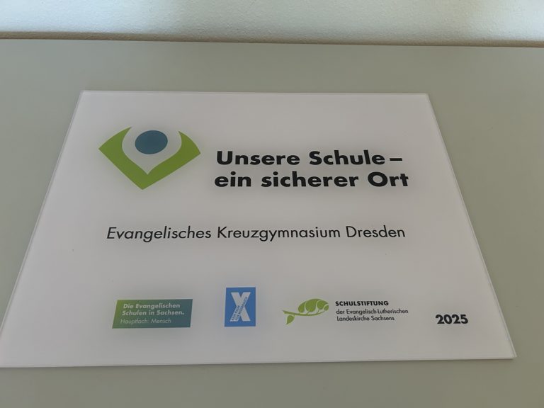 Plakette Shukura Fortbildung abgeschlossen Sicherer Ort