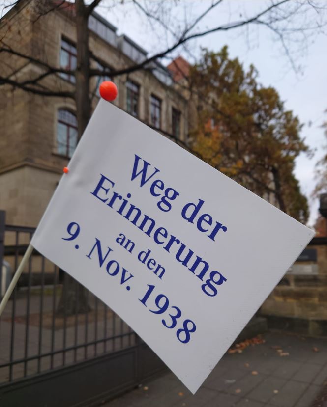 Gymnasium Dresden Fahne Weg der Einnerung